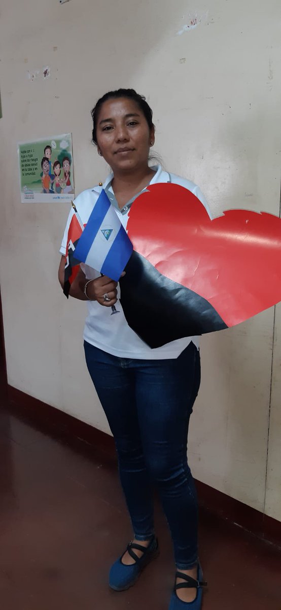 MifamManagua's tweet photo. #Managua│#DistritoTres
Ministerio de la Familia Distrito III, rinde homenaje al General Augusto C. Sandino en el 128 aniversario de su natalicio 🇳🇮✨.
#AmorALaFamilia #SandinoLuzYVerdad #MayoViveSandino https://t.co/Nmzo1I7NAb