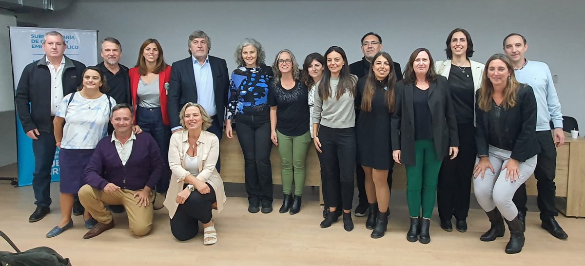 Ale_Migliore's tweet photo. Cumplimos 10 Años y que lindo es festejarlo hablando sobre la gestión pública y sus desafíos con gente tan valiosa! Muchas, muchas gracias!!!! @ExpertosBA @AsociacionAG @AAEAPok https://t.co/7bOqLSeyxP