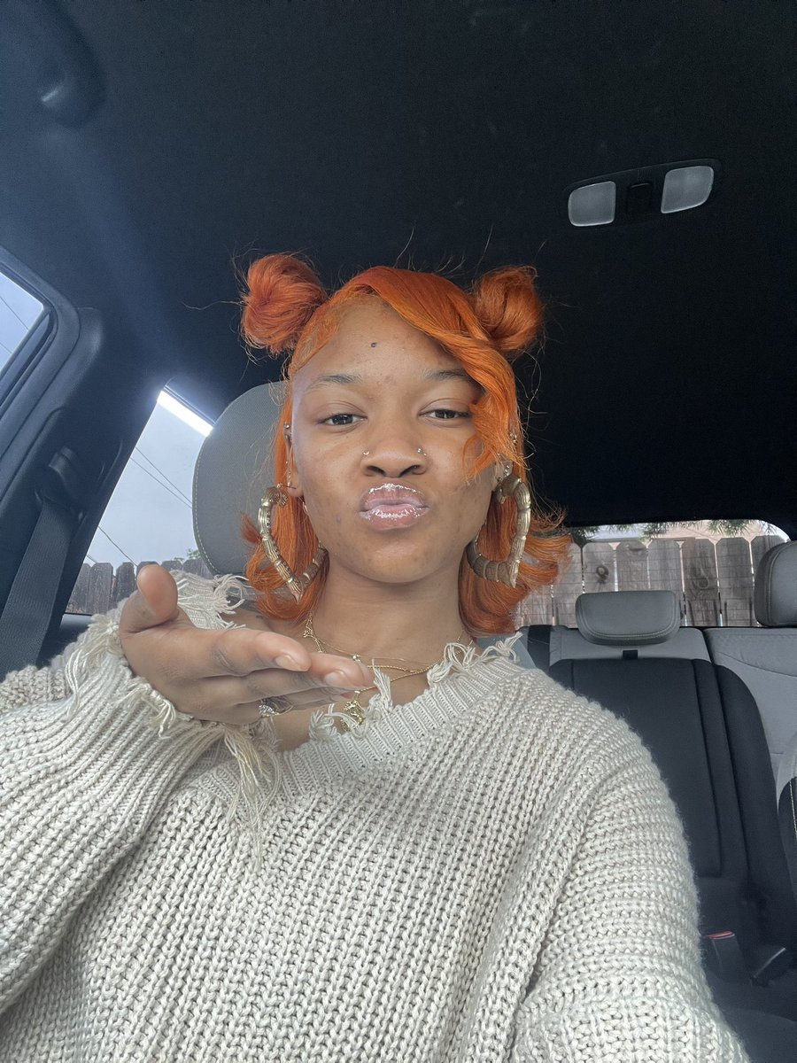 lovelamore_'s tweet photo. besos tl😘 https://t.co/IMtCQnlvzT