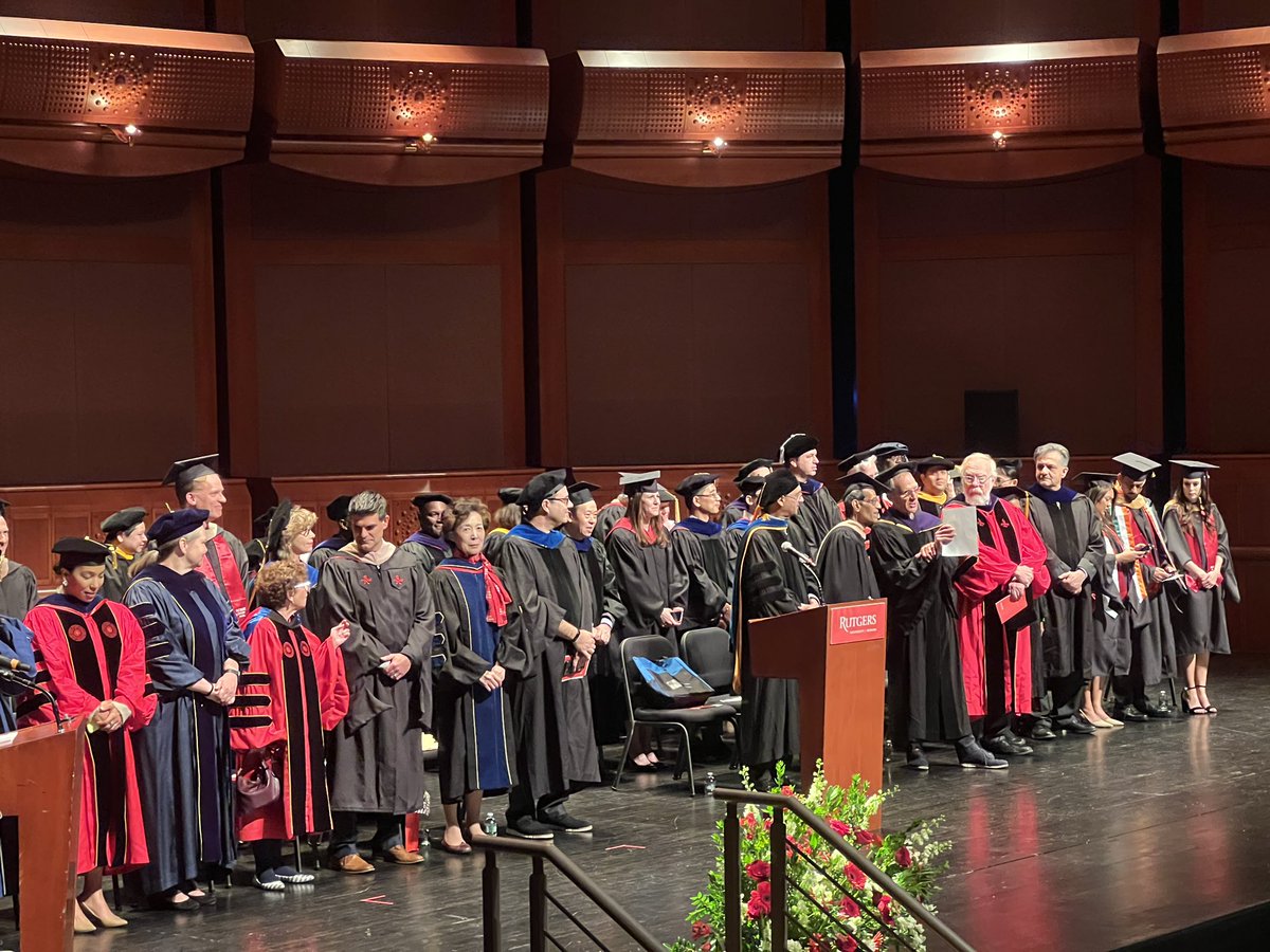 #RBSGrad2023 Graduation 🎓views from all angles tonight, including Professor and Vice Dean Shen Yeniyurt’s selfie with our graduates! #rutgers #rutgersbusiness