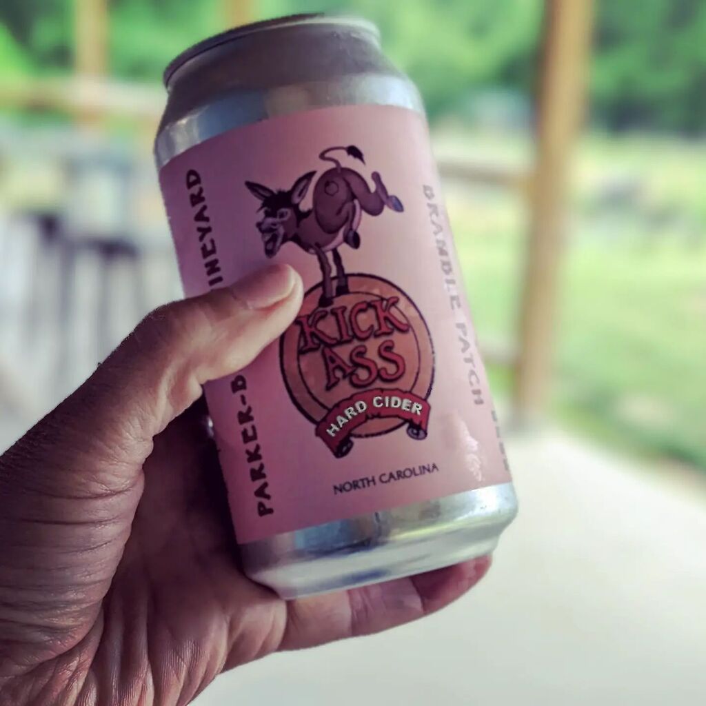 SidewaysFarm's tweet photo. Grab something new at Sideways this weekend!
💙💙💙
We're excited to offer two of Parker-Binns' craft ciders! We'll be pouring both their original flavor, and the Bramble Patch all weekend. For all of our gluten free friends, here's something new to try… https://t.co/3woUSIZkpm https://t.co/GyLDXAJw2M