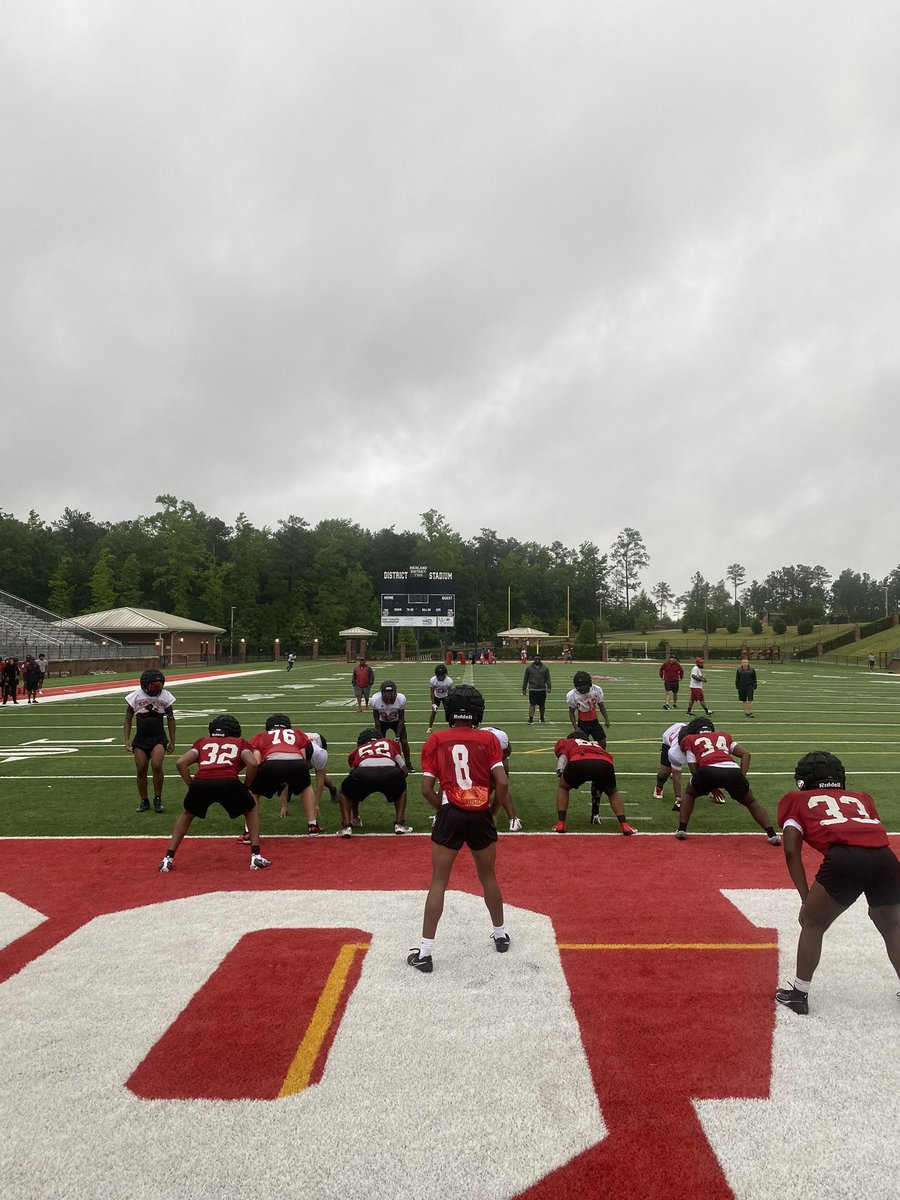 Robert O'Connell tweet media