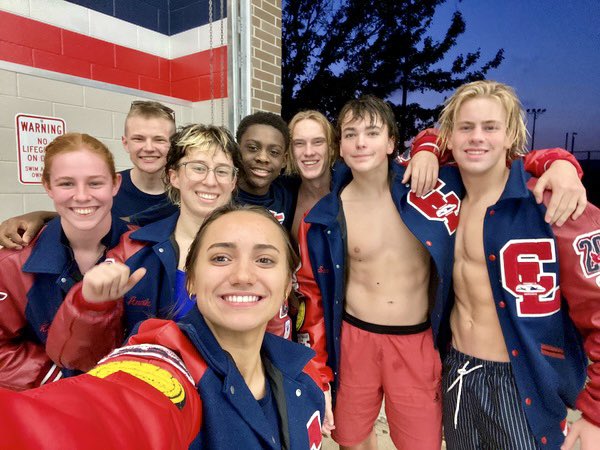 Lake_Swim_Dive's tweet photo. The time is almost here Seniors - GRADUATION! π©πΌβππ¨π»βπ
We canβt wait to see you walk across the stage on Tuesday night and on to an exciting and new adventure!
#graduates2023
#OnceAFalconAlwaysAFalcon https://t.co/frGR6GGhJD