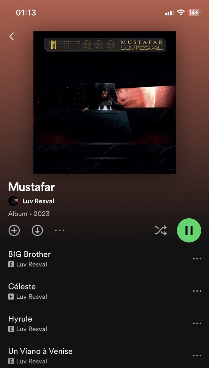 helene_ngb's tweet photo. Je nomine l’album de Luv Resval, album de l’année. 
Très objectivement tout les terrains sont gérés à la perfection bref qu’ils en prennent vraiiiment de la graine, genre prenez calepin stylo mdrrrrr parce qu’en une intro il avait déjà fini tout le monde c’est trop https://t.co/lUqsEn65iy