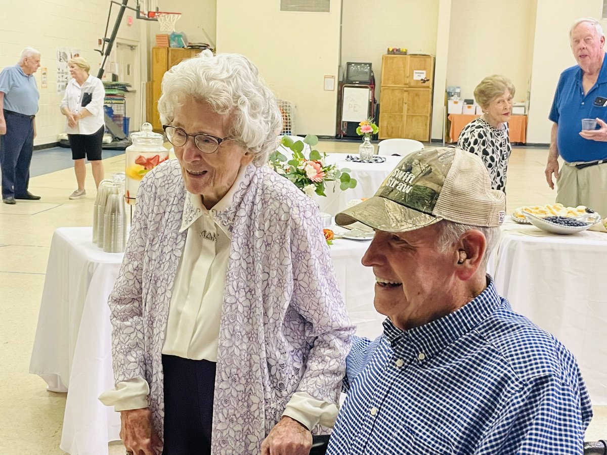 coolcatteacher's tweet photo. 77 years of teaching. Mrs Grace Adkins, my 4th grade teacher, mentor, and friend retires today on her 95th birthday. Here she is with my high school headmaster Graham Lowe. Both changed my life profoundly. Both are the best in the business. Both have my ❤️ https://t.co/D6N4BWP0Pr