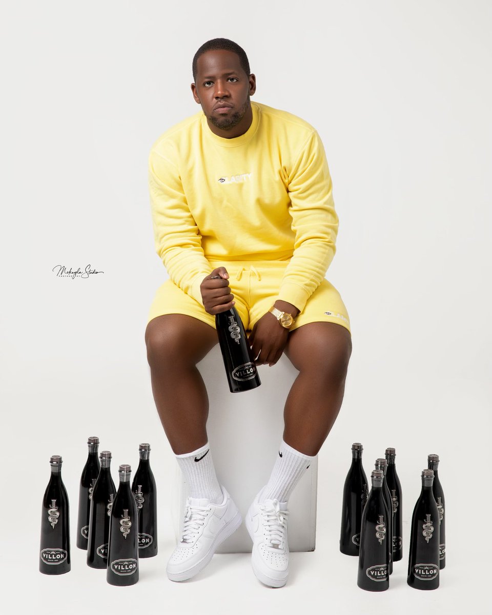 JayBerwyn's tweet image. Clarity Summer 🐍🗡

#Clarity #Villon