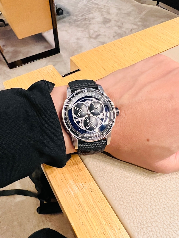 pproAP's tweet photo. Dreaming...
https://t.co/lKzRCdezNj
#AudemarsPiguet https://t.co/ExYnbbbGJS