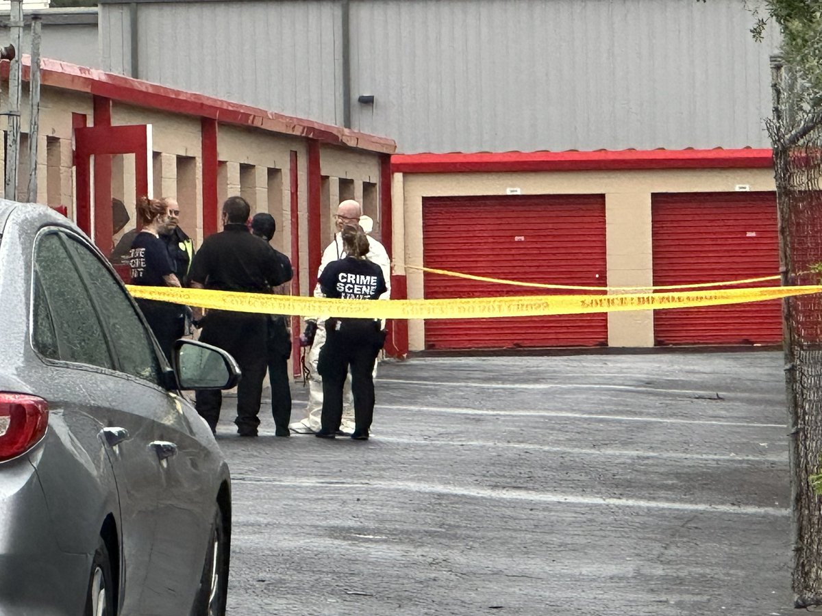 sydbouchelletv's tweet photo. Wilmington Police currently investigating after a body was found in a storage unit at SecurCare Self Storage on South College Road.

@WWAY https://t.co/nIQ2uTEsUb