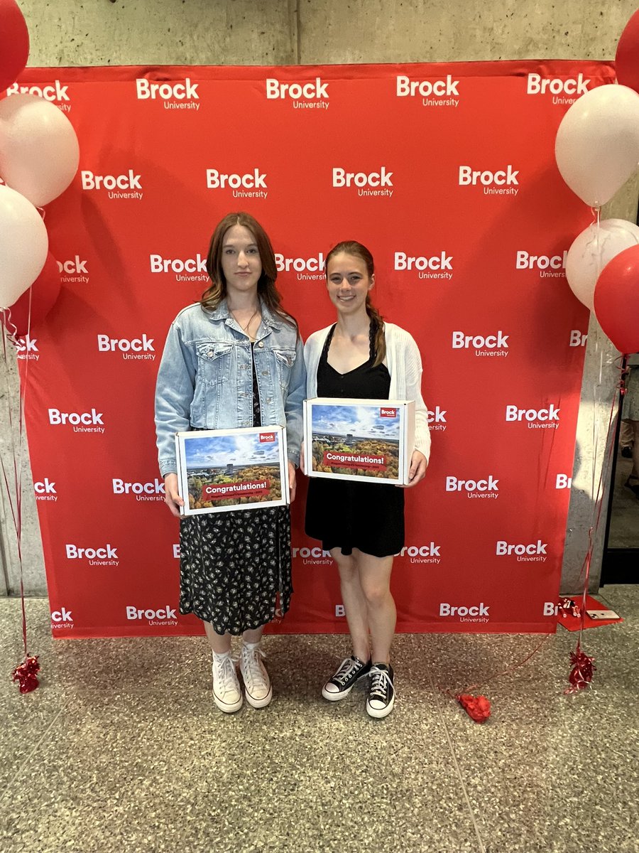 janice_sargeant's tweet photo. Last night TSS celebrated Grace and Jenna the Brock University Niagara Scholarship winners! @dsbn @BrockUniversity @TssNation https://t.co/N7yOrfLFZ2