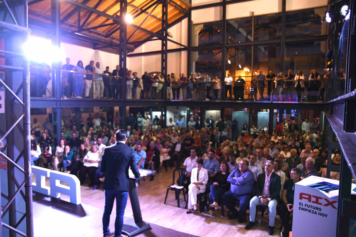 500 personas arropan a José Aix en La Lonja en su camino a la alcaldía de #Orihuela
orihuela.ciudadanos-cs.org/2023/05/18/500…