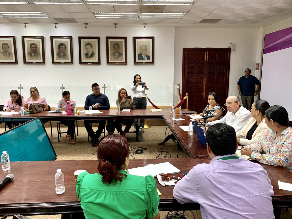 SG_Morelos's tweet photo. Concertan secretarías de gobierno y educación estrategia para ambientes escolares libres de violencia https://t.co/A91oGuXkKM https://t.co/noE0qanT2M