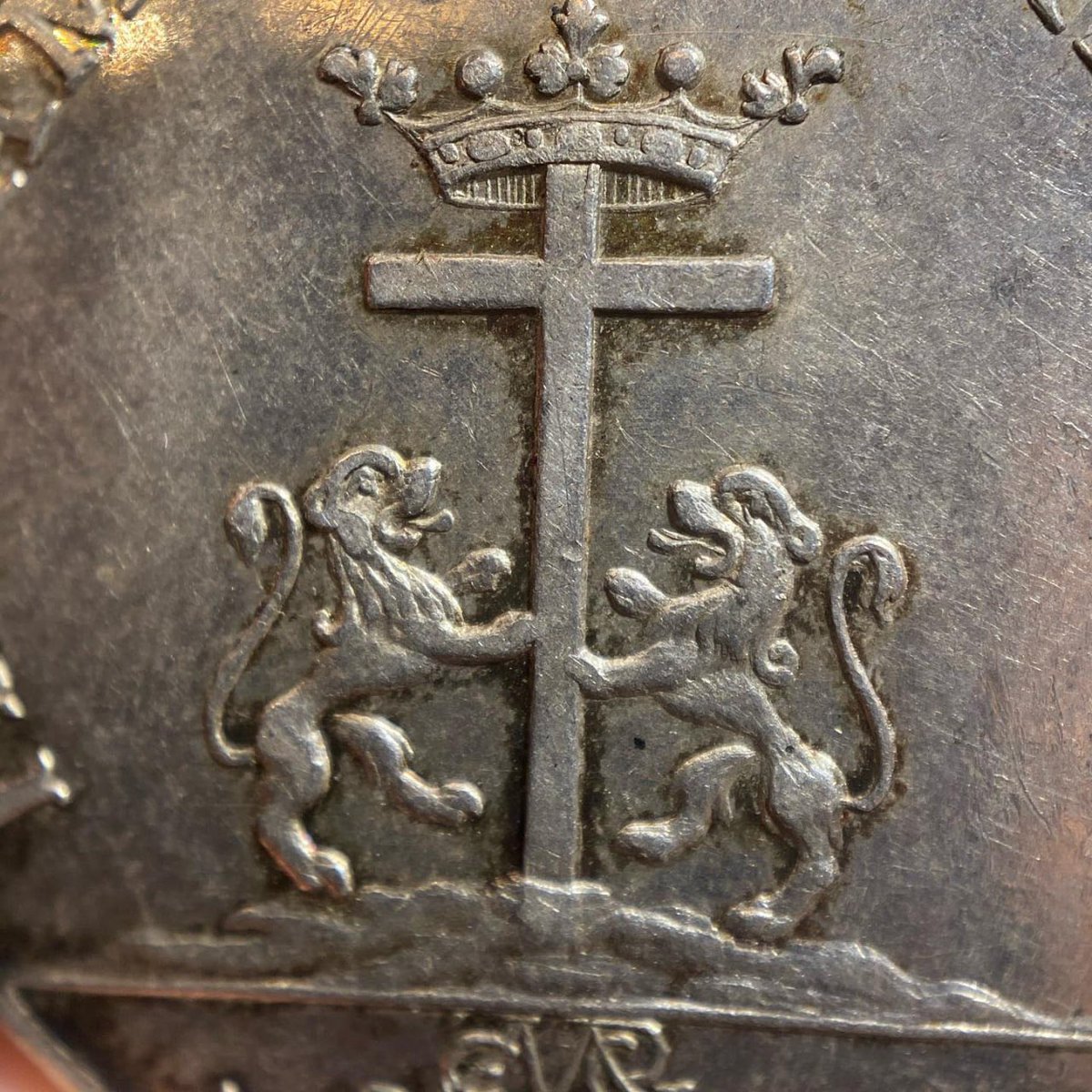 LinMiss__'s tweet image. 1789 Cartagena Proclamation Medal

#coins #historic #history #numismatic #numismatics #pagan #celtic #celts #celticart #artofinstagram #pagan #paganism #essex #suffolk #metaldetecting #rarecoin  #collecting #coincollecting #abstractart #paixao  #photography #photooftheday