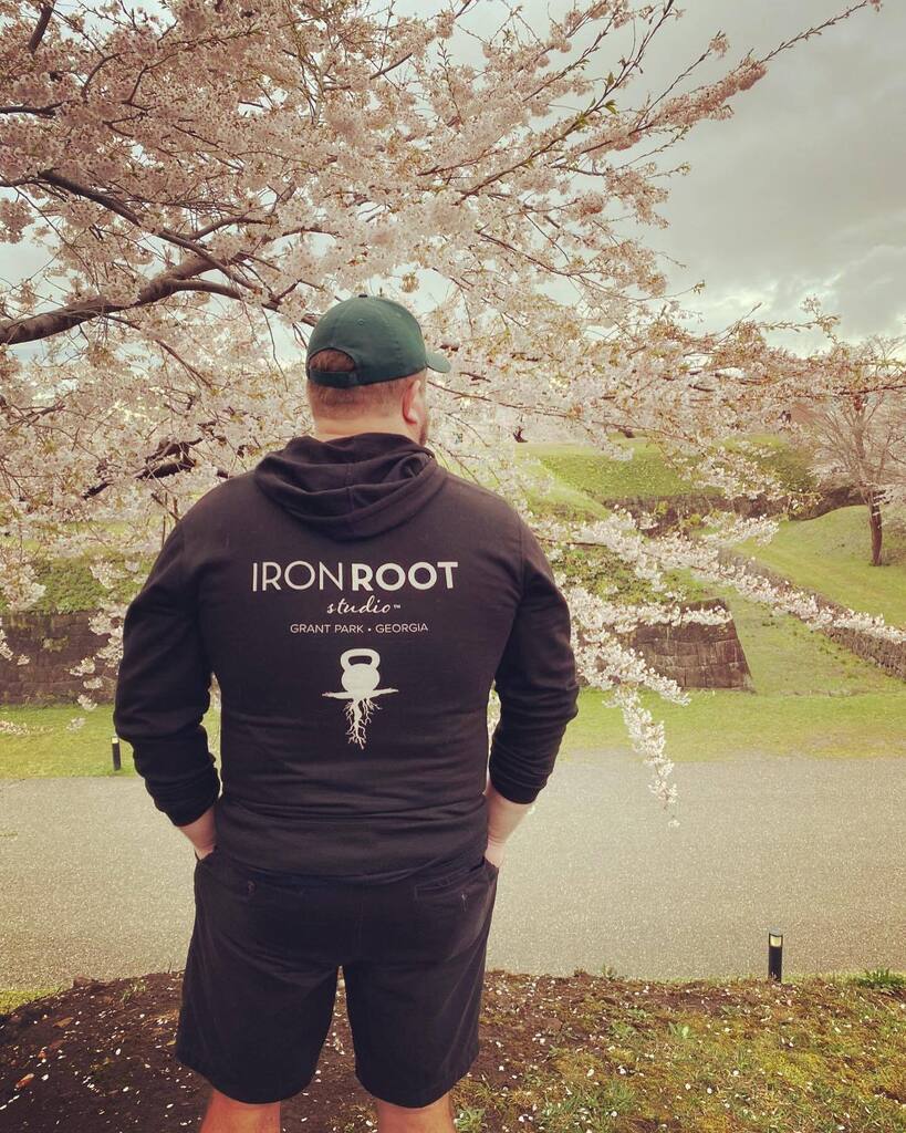 IronRootStudio's tweet photo. Yay!! Another vicarious travel picture, this time we went to Japan. Thanks @ercnappi for reppin’ us around the world! 🍣 🌎 😎 #travelvicariously #cherryblossom #wheretonext https://t.co/Y9jqZ6Dhwu https://t.co/8HSgr3MRzU