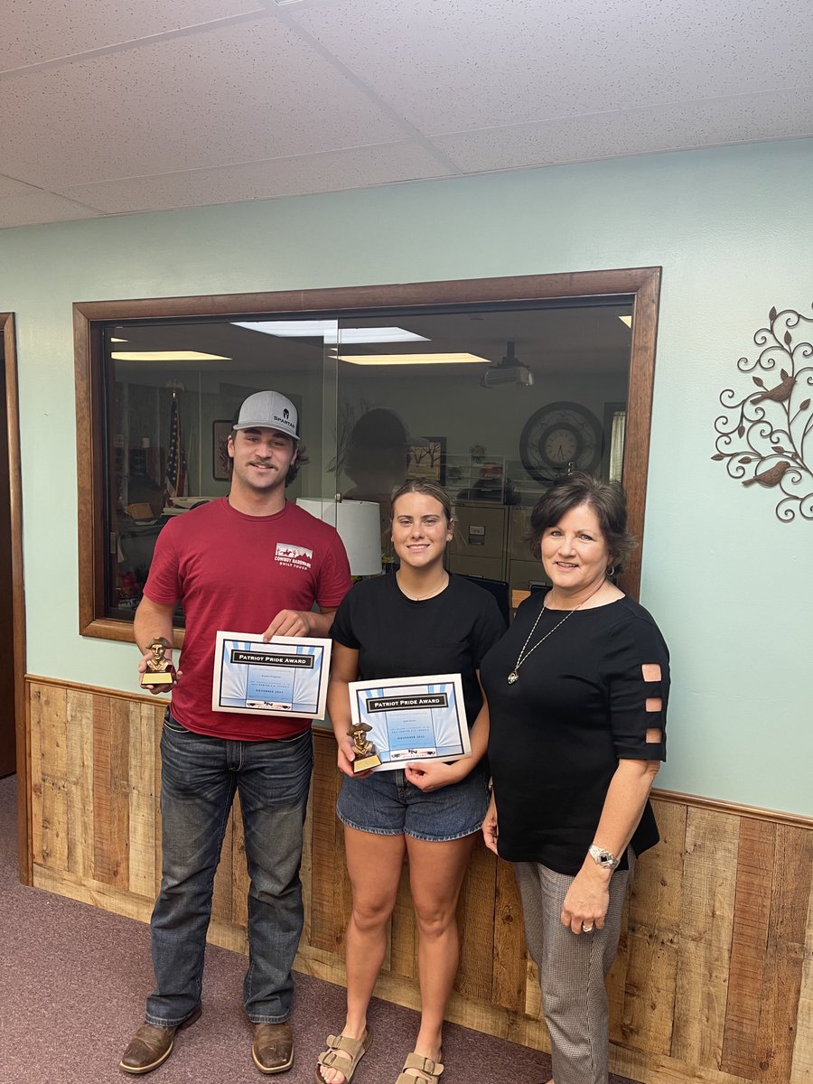 RonMitchell4426's tweet photo. Josie Guinn and Zayden Ferguson received the Patriot Pride award for being great young people!  Presented by Board Member Judy Harper. https://t.co/PrA8clgljQ