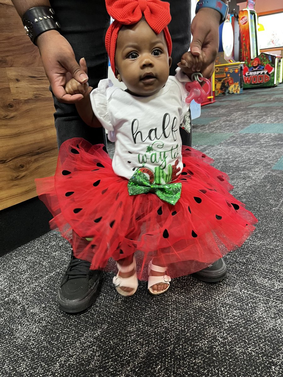 PettyMystic's tweet image. Halfway there 🍉❤️ #6monthsold