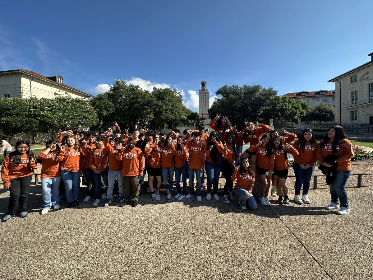 Ms_BalderasIISD's tweet photo. Yesterday @bowie_avid visited @UTAustin for the first time in @IrvingBowie_MS history! Staff and students had a great time getting to explore UT and getting a glimpse into their futures! Thank you @IISDFoundation for the incredible opportunity! #HookEm @AVID4College https://t.co/sYSulQqvO1