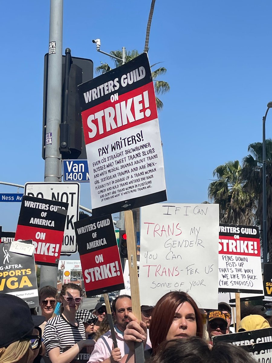 Variety's tweet photo. Here are some of the signs from today's #TransTakeover picket in front of the Netflix office in Hollywood. https://t.co/WLAhBc0cqZ https://t.co/9Q9YQhxLz6