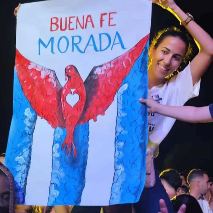 Eres tan nada, que hablo de nadie ...
🎶🎵 En el IPVCE gusta la buena música y Buena Fe es parte de ella , por tanto desde la Olivera le mandamos el más sincero apoyo ante la campaña de descrédito que están sufriendo en su gira internacional. 💪🇨🇺
#ConBuenaFeYo