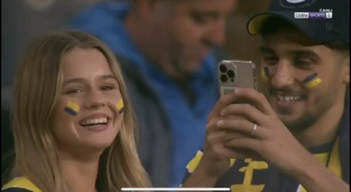 bir gün sana sevdiğimle geleceğim <a href="/Fenerbahce/">Fenerbahçe SK</a>