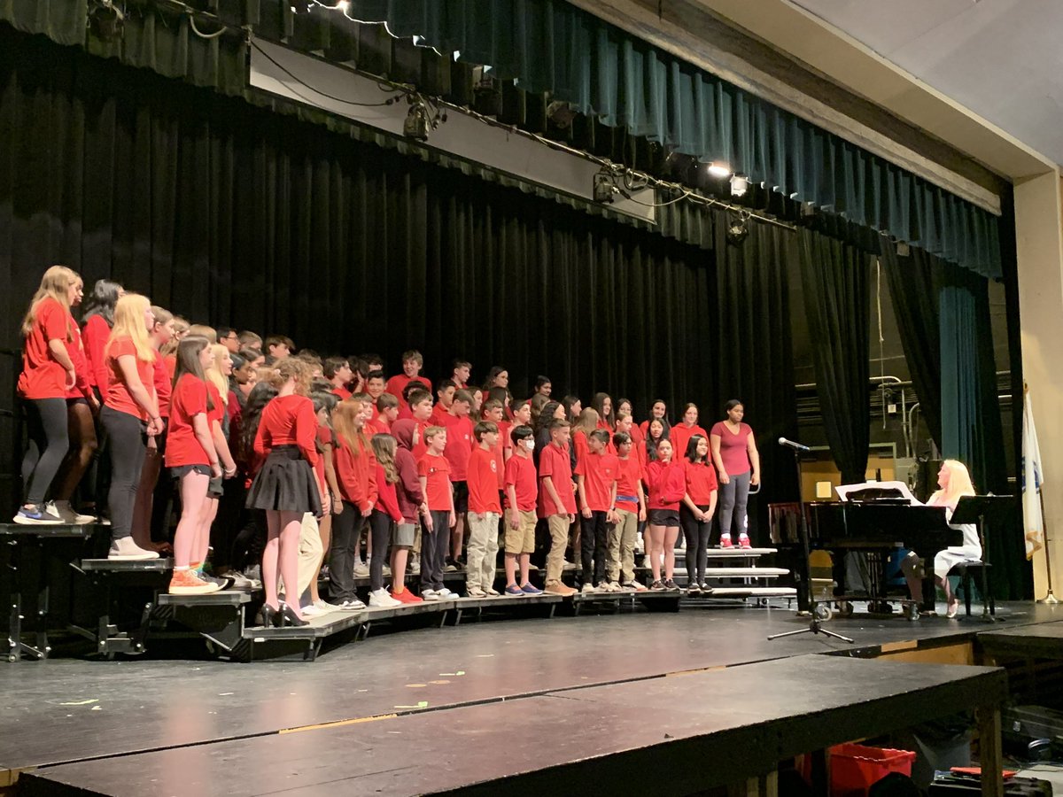 NAMiddle's tweet image. Great job Grades 6, 7, &amp;amp; 8 at tonight’s full year chorus concert!