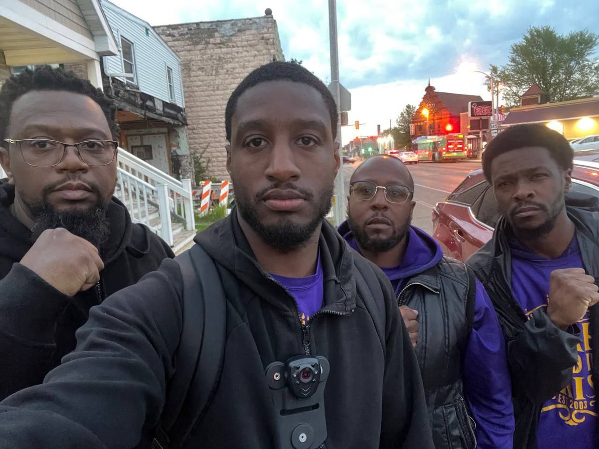 Iuic_wisconsin's tweet image. 👑The Sons of God🤴🏾 of #IUICMilwaukee are out here in the ghetto, where the #RealJews✊🏾 reside in hopes to #Wake them up to truth.💯

#IUICMilwaukee #MilCity #MilTown #MKE #CenterStreet #Fondulac #Kiaboys