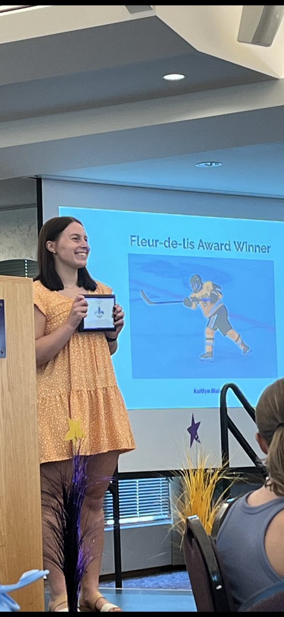 Earlier this week, we celebrated the athletic department’s many achievements at the Purple and Gold Awards! We finished in the top 3 for team GPA. Check out captain Blair as well! 
#mystkates #forthew