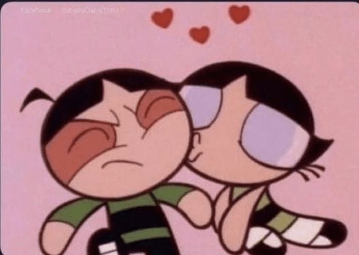 NessyDior's tweet photo. my clingy ass w the loml https://t.co/376i64Q478