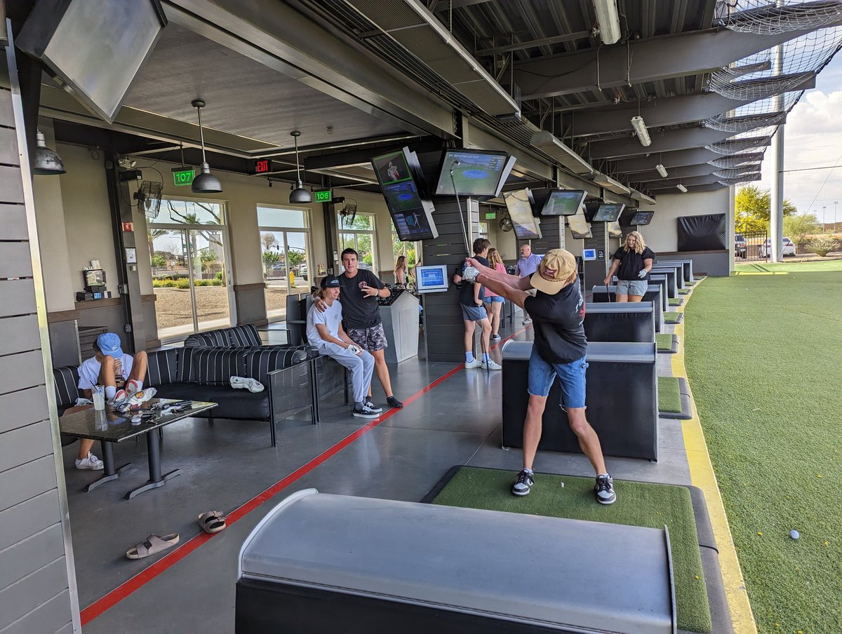 RED MOUNTAIN GOLF tweet media