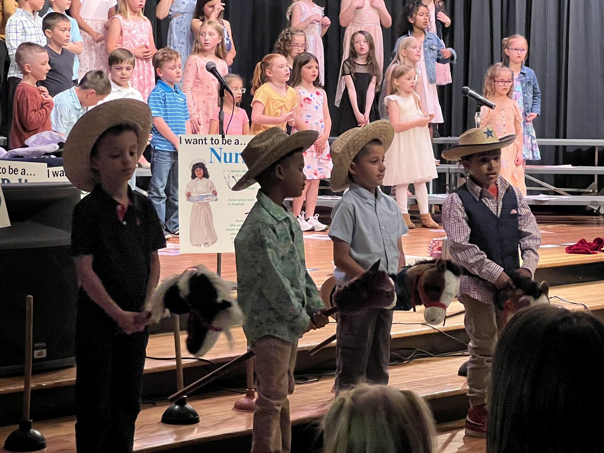 Another evening of fun at Lake! Great job first graders performing for your families. #lakecards #onceacard