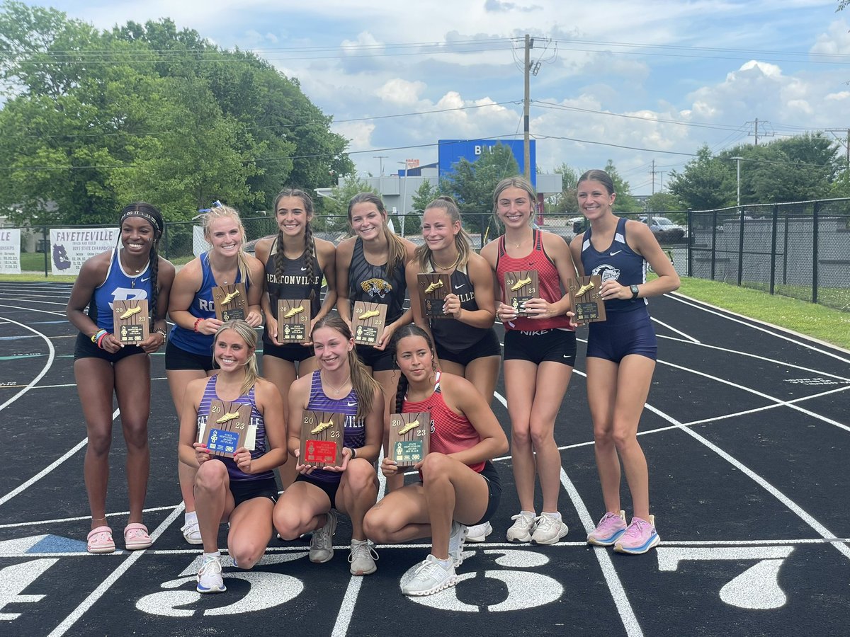 jlindseyDQ's tweet photo. Belle wrapped up her career as a DeQueen Lady Leopard finishing 7th overall at the State Heptathlon. She scored 4072 points and was the only girl in the Top 10 from a 4A school or smaller. Proud of you @BelleLindsey15 and looking forward to seeing you at OBU next year. https://t.co/HtK7stm0Ws