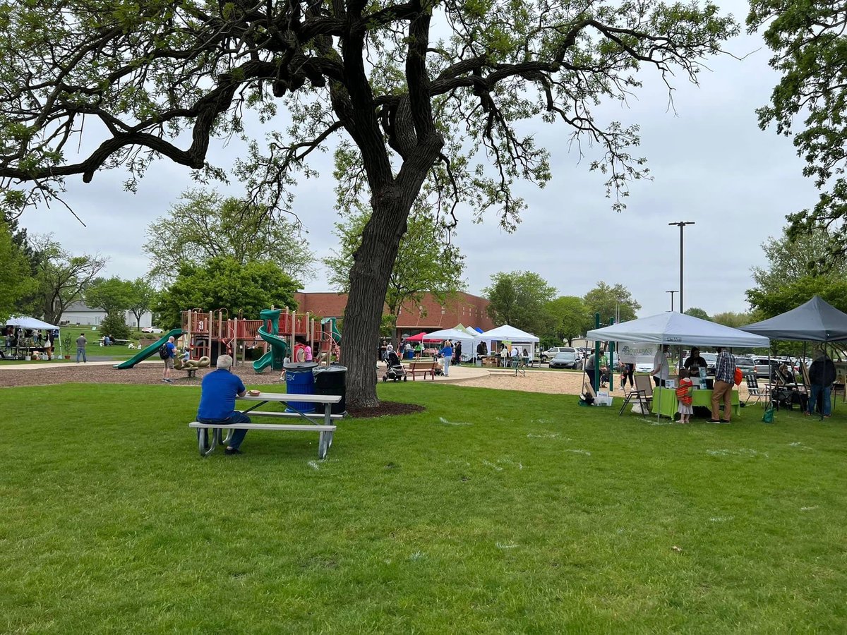 AuroraFec's tweet photo. Check out some of the fantastic pictures from the recent Greenfest 2023! Our team had a fantastic time sharing resources and information. Get to know more about us by scheduling at appointment today at (630) 256-4552! See you soon! 🏡 

#auroraillinois #photos #aurorafec https://t.co/4hf8w7ojzG