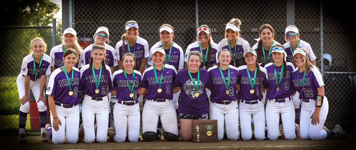 josh_mc1982's tweet photo. SB: Huge congrats to @SoftballTriway on winning today's District Championship 9-2 over Manchester! What an effort and it's been truly thrilling watching you all grow up over the course of the season! #TDR #DistrictChamps #RegionalBound #1of5 https://t.co/NEEaF8vCd6