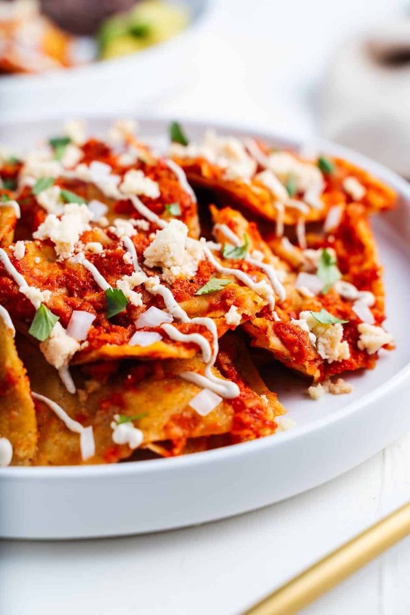 ccmoamx's tweet image. chilaquiles verdes o chilaquiles rojos