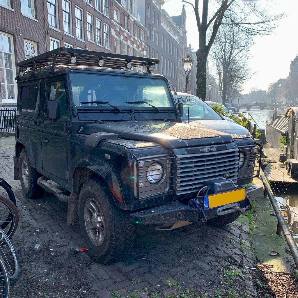 DutchLandRovers's tweet photo. Front End Friday!

 📸 @beatrompetter #defender #landroverdefender #landroverdefender90 #onelifeliveit #rangerover #v8  #landroverv8 #passion #car #dutchlandroverpassion #camperlife #landroverdefender110 #landrover #landroverlove #landroverlife #landr… https://t.co/vc1Fq4PBXB https://t.co/rlaE8qgGQ4