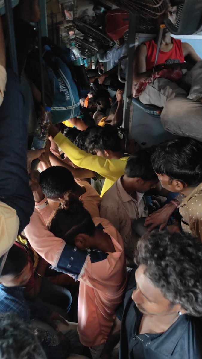 sandeepjohnsonk's tweet photo. @RailwaySeva @irctc_app @SCRailwayIndia Called so many times 139 no one respond, very bad your service https://t.co/lVkDLyZhZa