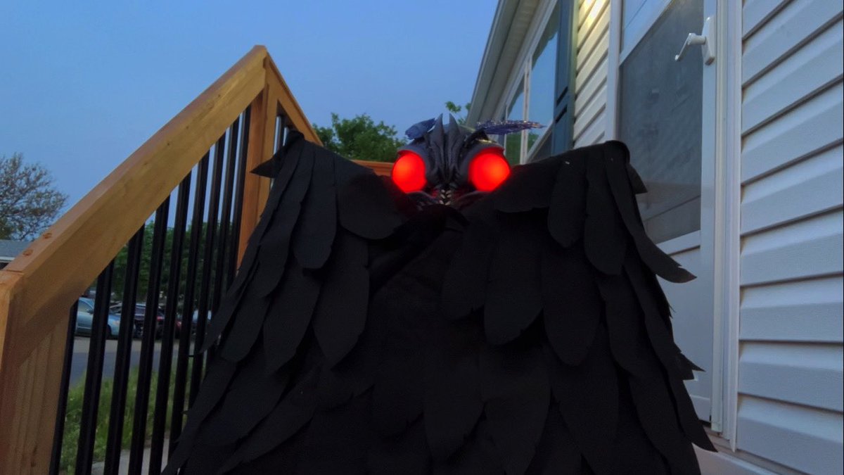 SinisterScribbles tweet media