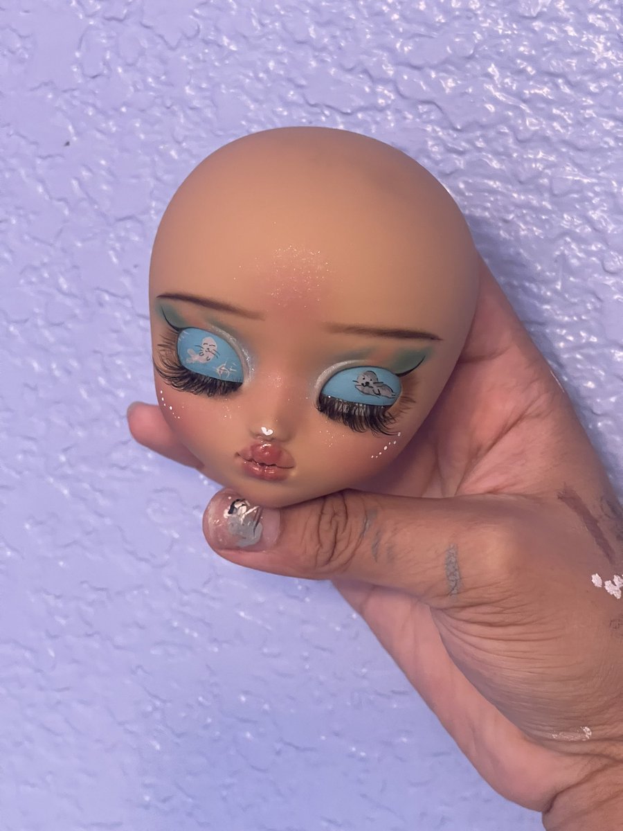 violetafaerie's tweet photo. Meet Lilah(mocha) and Evangel(Natural)! My new seat Pullip customs that will be up for sale soon! #pullip #custompullip https://t.co/nUJuFvsRXz