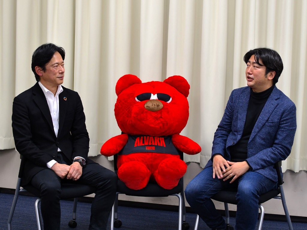 ALVARK_TOKYO's tweet photo. 📱メディア情報📱
SDGsパートナーとして #アルバルク東京 のカーボンオフセットの取り組みを支えていただいているe-dash株式会社のWEBサイトに代表取締役社長 林のインタビューが掲載されました。
#ALVARKWill #SDGs #Bリーグ 

ぜひご覧ください👇
https://t.co/Shh5ckhMyr https://t.co/YIAZcOGl42