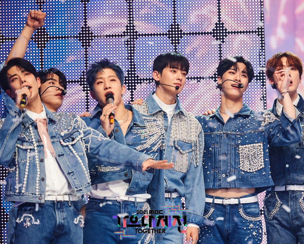 _o29ch_'s tweet photo. yes,yours my stars
I vote #ASTRO for #TOP100KPOPGROUPS 
@TOP100KPOP https://t.co/cB2ZZw6W0r