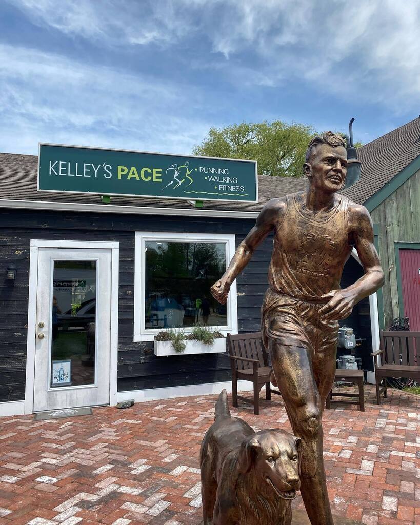 ⭐️May 20th and 21st⭐️
🏃🏼‍♀️Mystic Half Marathon specials!!        🏃🏻‍♂️Running apparel sale: Select items $5, $10, &amp; $15
👟Select running shoes $25, $50, $75 &amp; $100.  

☀️Sunday May 21 store opens at 6AM ☀️        Stop in before or after the race for some special finds!🏃🏼‍♀️🏃🏻‍♂️