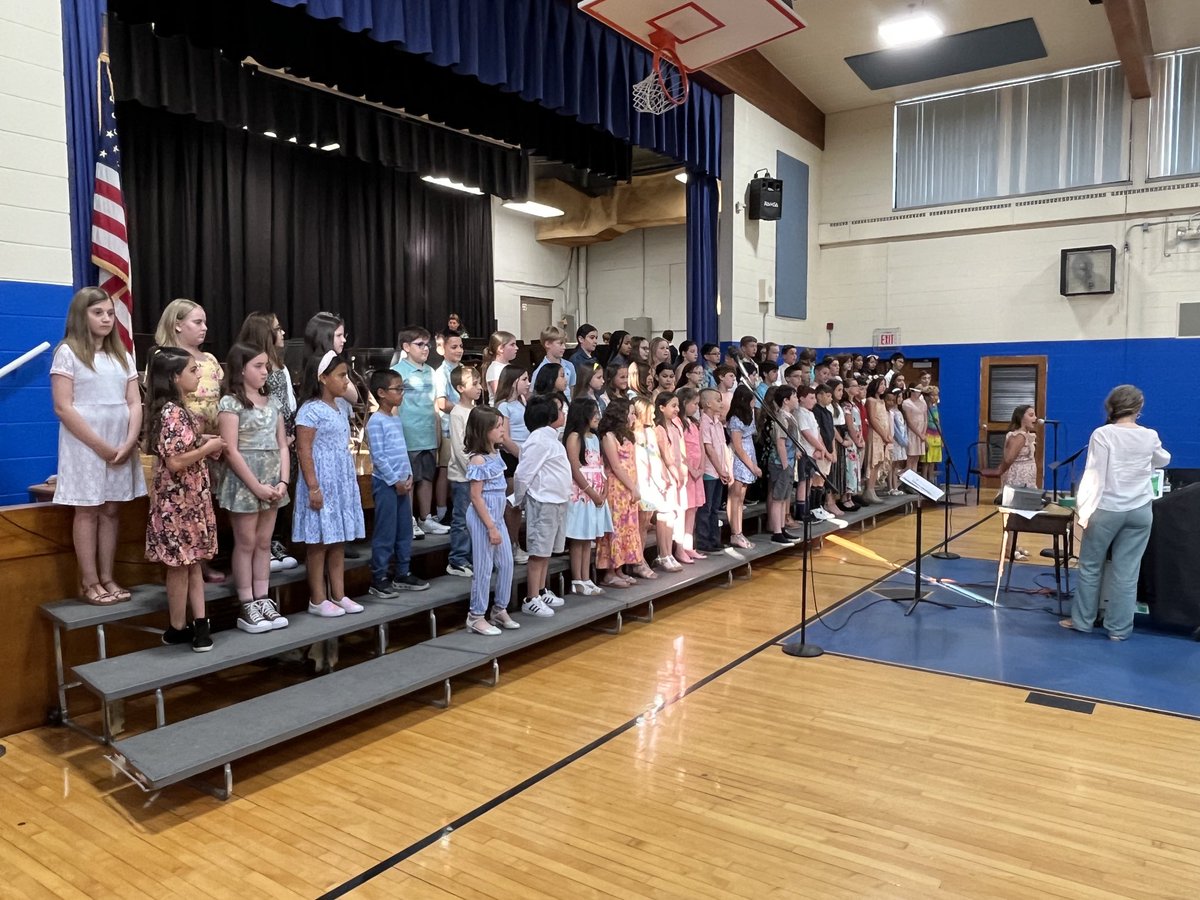 HowellTwpRamtwn's tweet image. Amazing performance tonight!  Thank you for all of you that came out to support the efforts of our Ss and Music Department!  💙 #HTPSLearnerSuccess #HTPSCommunityEngagement #HTPSTalentTeams