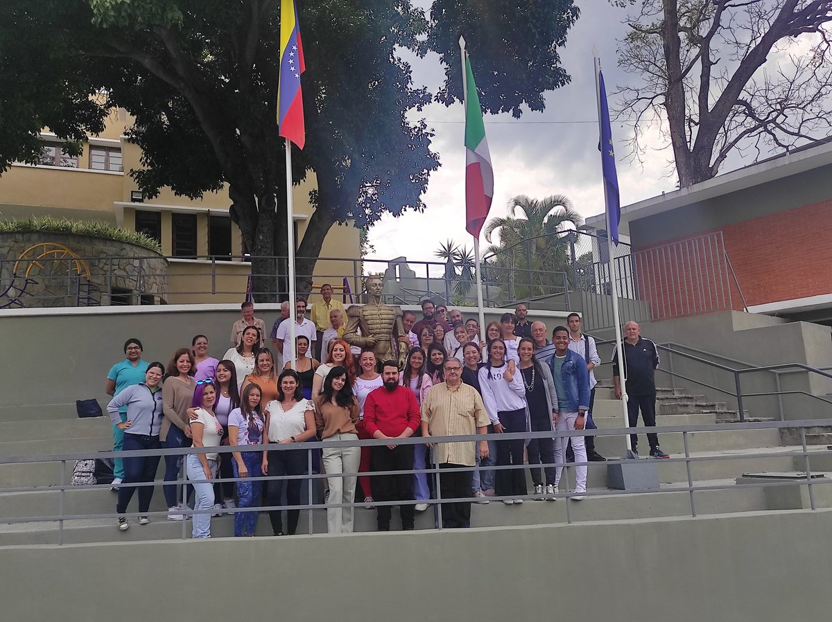 ScuolaCodazzi's tweet photo. La Asociación Civil Escuela Agustín Codazzi felicita a todo su personal  este día del trabajador por su ardua labor y compromiso con la institución 🏫 El trabajo es la clave del éxito, y hoy honramos a todos por su dedicación y esfuerzo 💼

¡Feliz día del trabajador! https://t.co/jEvXDSIkkc