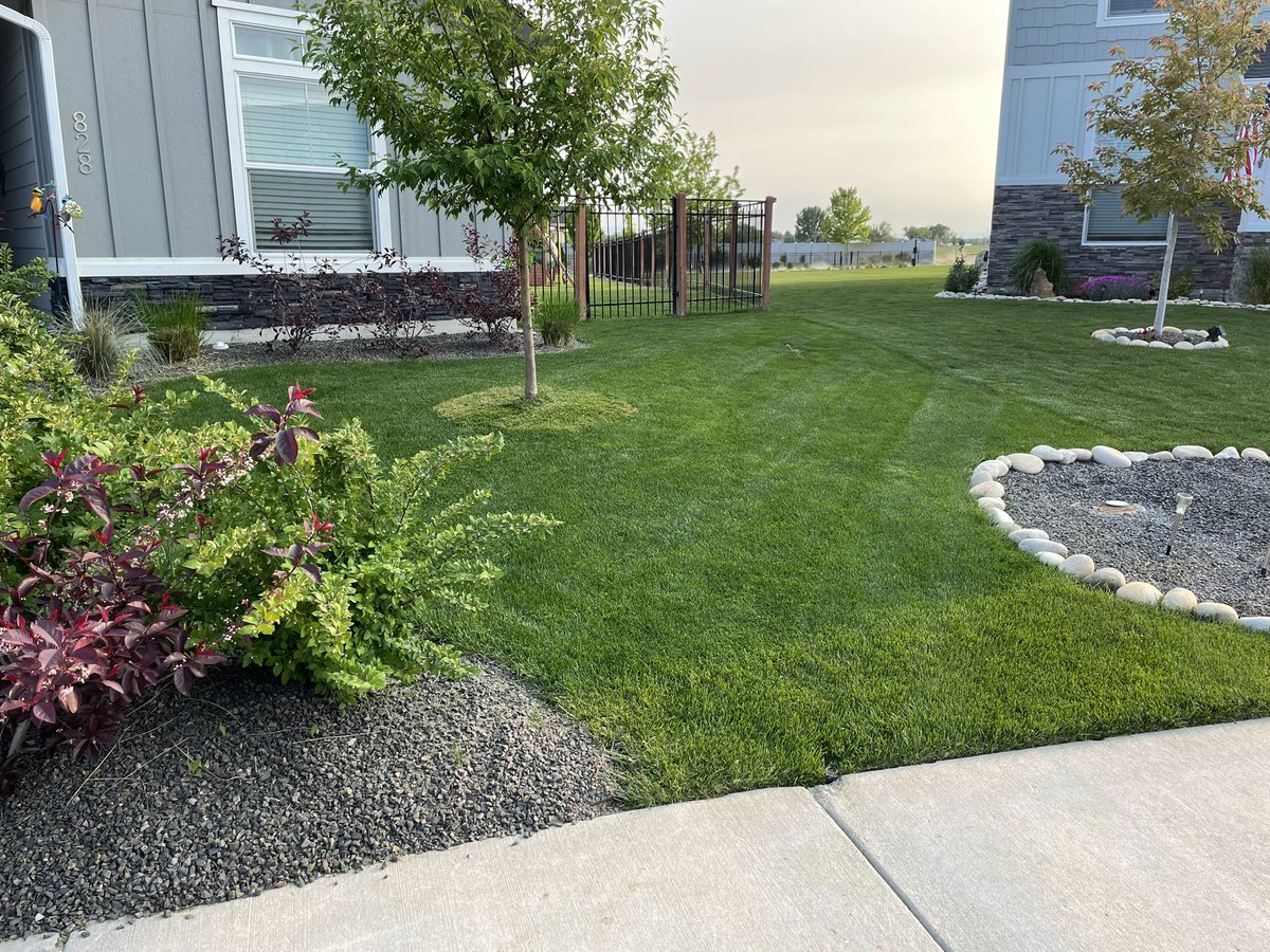 JSGoose11's tweet image. The team showed up tonight and just performed to ownerships expectations. Would like to thank @smithoptics for shades 🕶️, @toromowers &amp;amp; @OutKickTNML for the hydration. Couldn’t have done it without y’all’s support. 
Welcome @CoachWhite17 for joining the league tonight 💪🏼