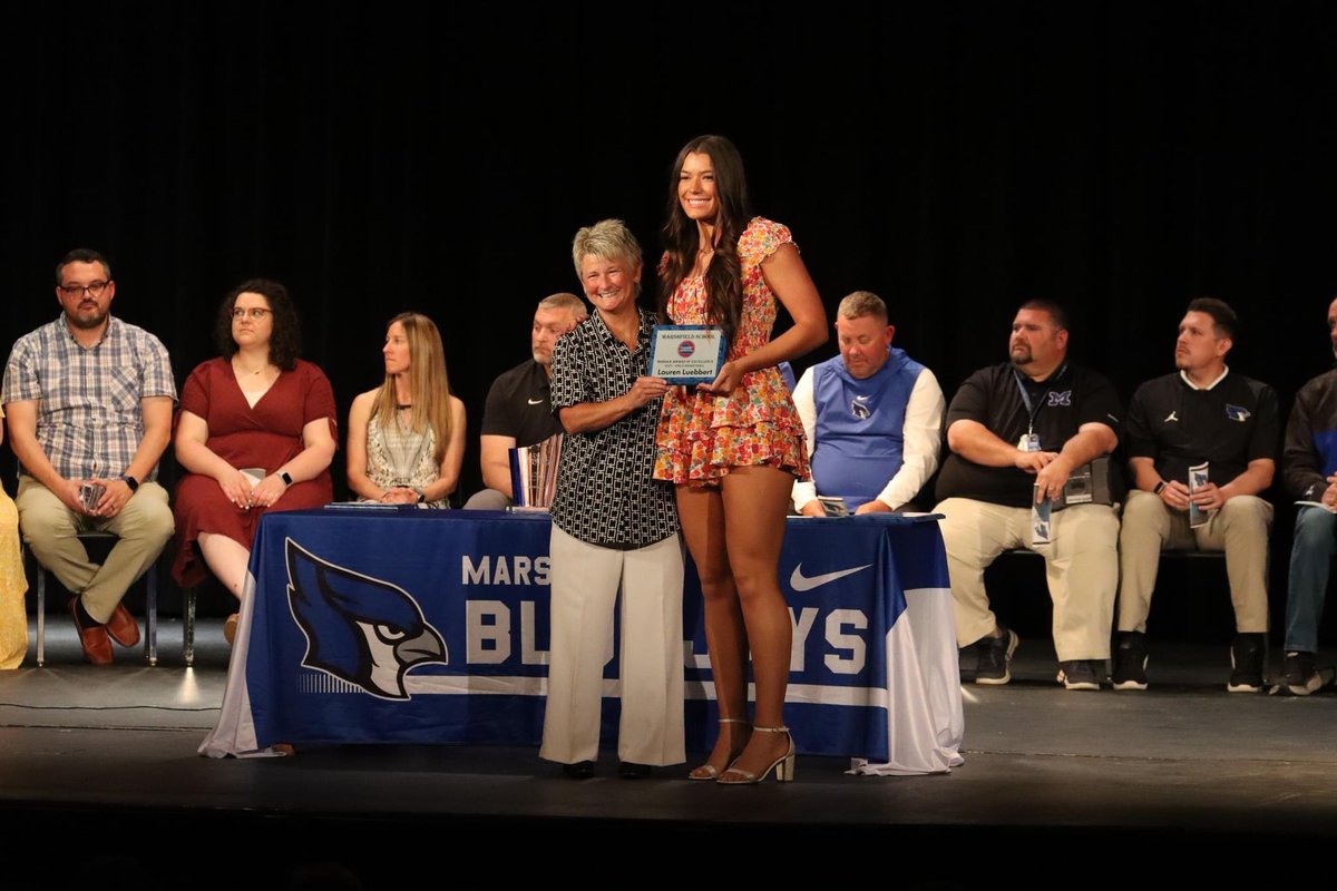 LJBasketball's tweet photo. Congratulations to these Lady Jays for taking home awards from today’s Marshfield Athletics Awards! 💙

@lauren_luebbert : Girls Basketball MSHSAA Award of Excellence

@AbbyLMcBride: Girls Track MSHSAA Award of Excellence

@RileyManary: Marshfield Athletics Sportsmanship Award https://t.co/ytk3DrZDsB