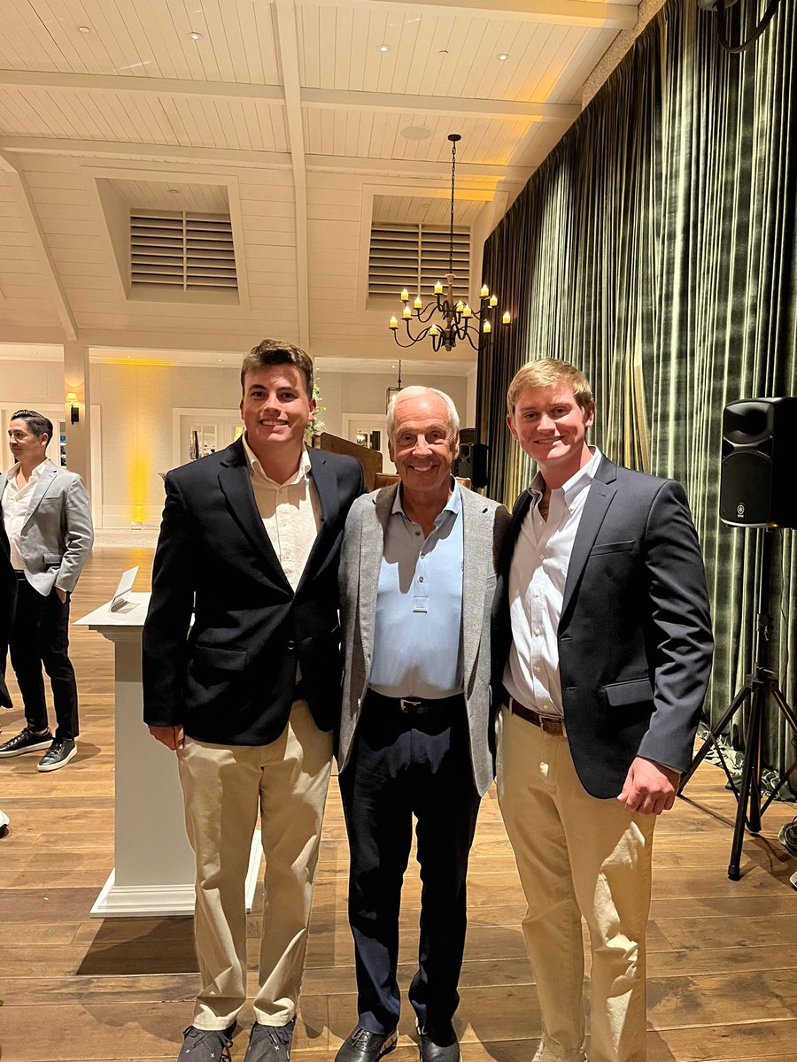 Check out who Matthew Doyle and Garrett Risner met as they prepare to play in the U.S. Amateur Four-Ball Championship! 👀

Yes, that is Roy Williams! The tournament in South Carolina will start on Saturday! 

#PhoenixRising #ElonGolf