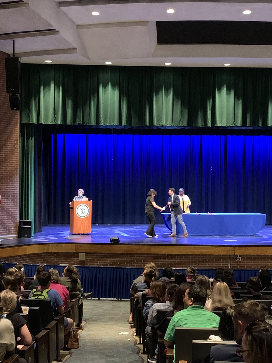 🟠🔵🎉Congratulations to our students who participated and placed in the VBMSL Forensics Competition! Shoutout to their dedicated coach, <a href="/Miss_B_222/">Alicia Britton</a> for her work with our students!🎉🔵🟠 #IBUnited