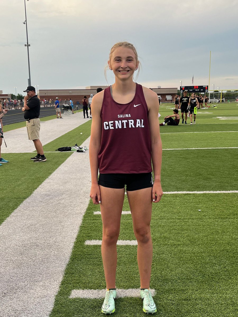 SC_Track_Field's tweet photo. Annnd another one….With a season best time of 26.50 and another 🥈 finish, Junior Elle Denning is #CessnaBound now in the 100m, 200m and 400m dashes. Also a 5th place finish in the long jump, missing qualifying by 4 inches. https://t.co/xbiDT9zA9A