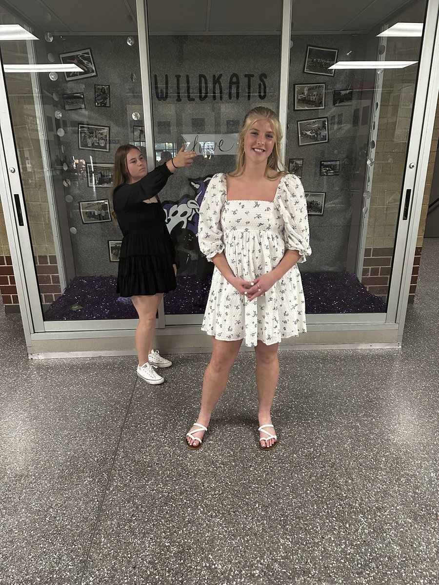 Addie_Hall08's tweet photo. I ended my freshman season strong with the Academic All district award, 2nd Team all district award, and The offensive player award. Thank you to my teammates for a great season, and my coaches for always believing in me!
@ShelbyTinklepa1 
@WHS_LadykatSB https://t.co/7wIy3uiLkr