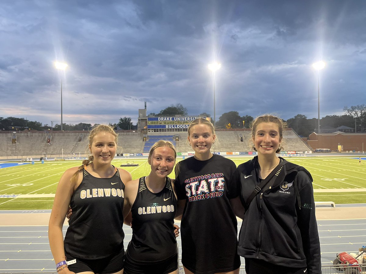 Shuttle Hurdle or Courtney, Kayden, Lauren, and Carlie finish 18th!!
