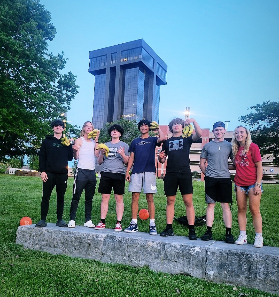 Parkview Football (@parkviewvikings) on Twitter photo Proud of these Parkview students for giving up their Thursday night to volunteer at the Lost and Found 5K. We're happy to help at such a great event and give back to the community! <a href="/LostandFoundGC/">Lost & Found Grief Center</a> Proud of these Parkview students for giving up their Thursday night to volunteer at the Lost and Found 5K. We're happy to help at such a great event and give back to the community! <a href="/LostandFoundGC/">Lost & Found Grief Center</a>